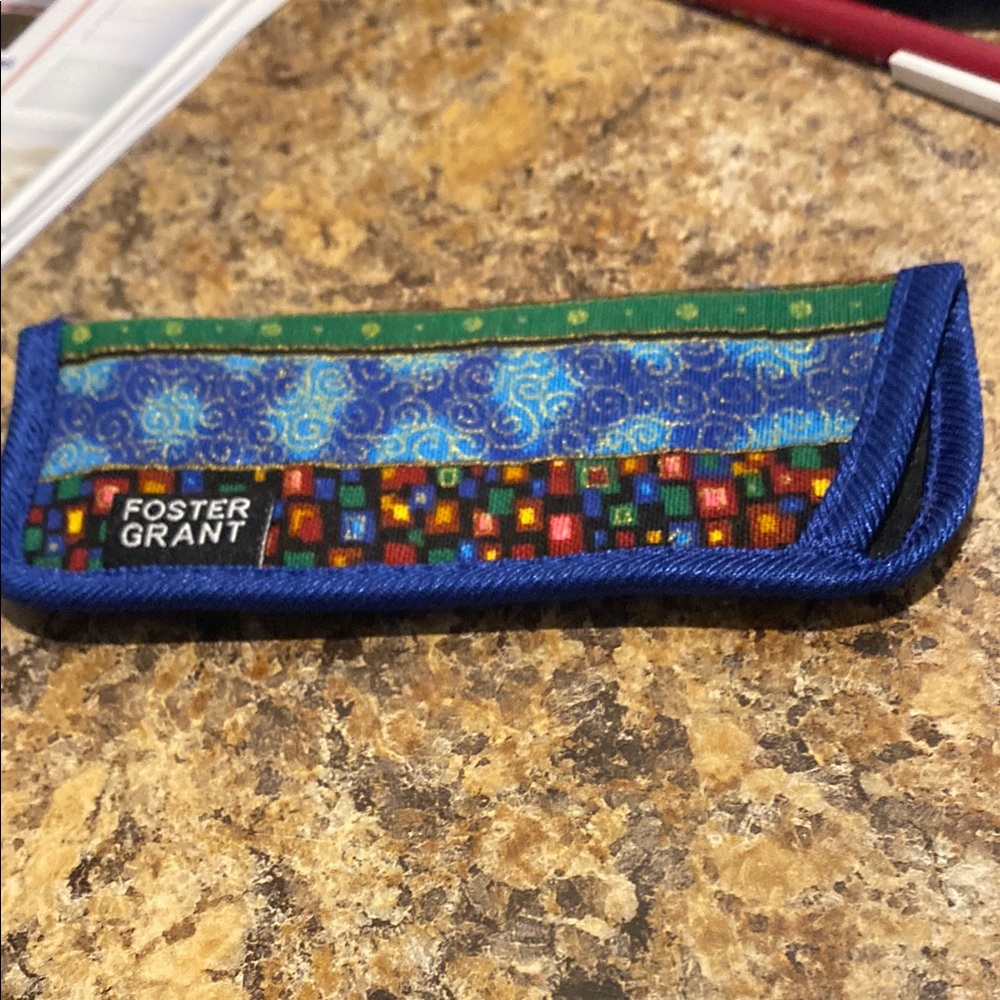 Foster Grant Blue and Green Patterned Eyeglass Case